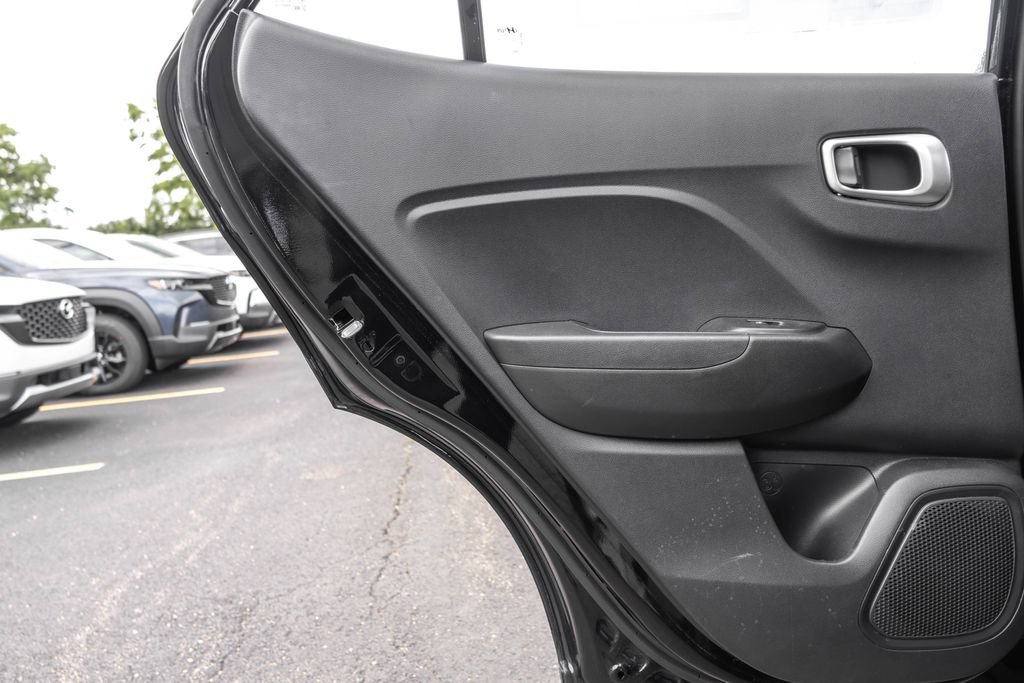 Used 2023 Hyundai Venue SEL w/ Cargo Package FWD image 30