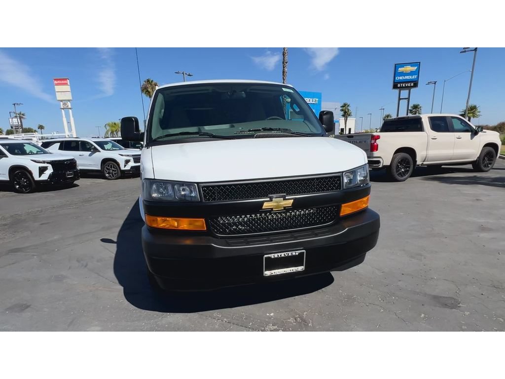 New 2026 Chevrolet Express 2500 Extended w/ Driver Convenience Package RWD image 5