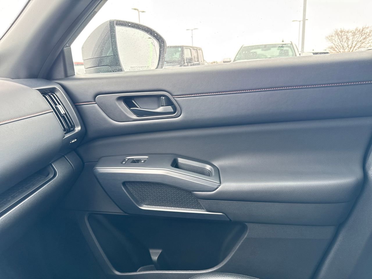 Used 2024 Nissan Pathfinder Rock Creek image 24