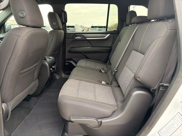 Used 2025 GMC Acadia Elevation image 18