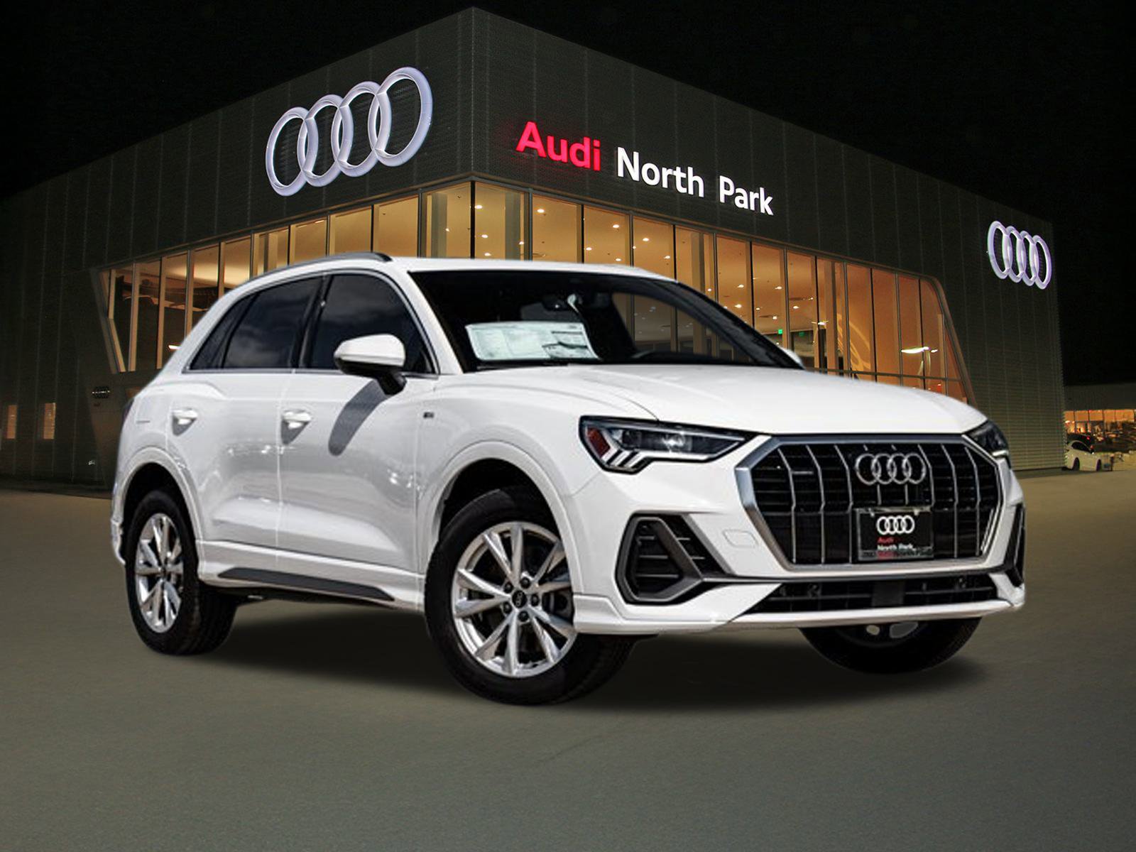 Used 2025 Audi Q3 2.0T Premium w/ Convenience Package image 1