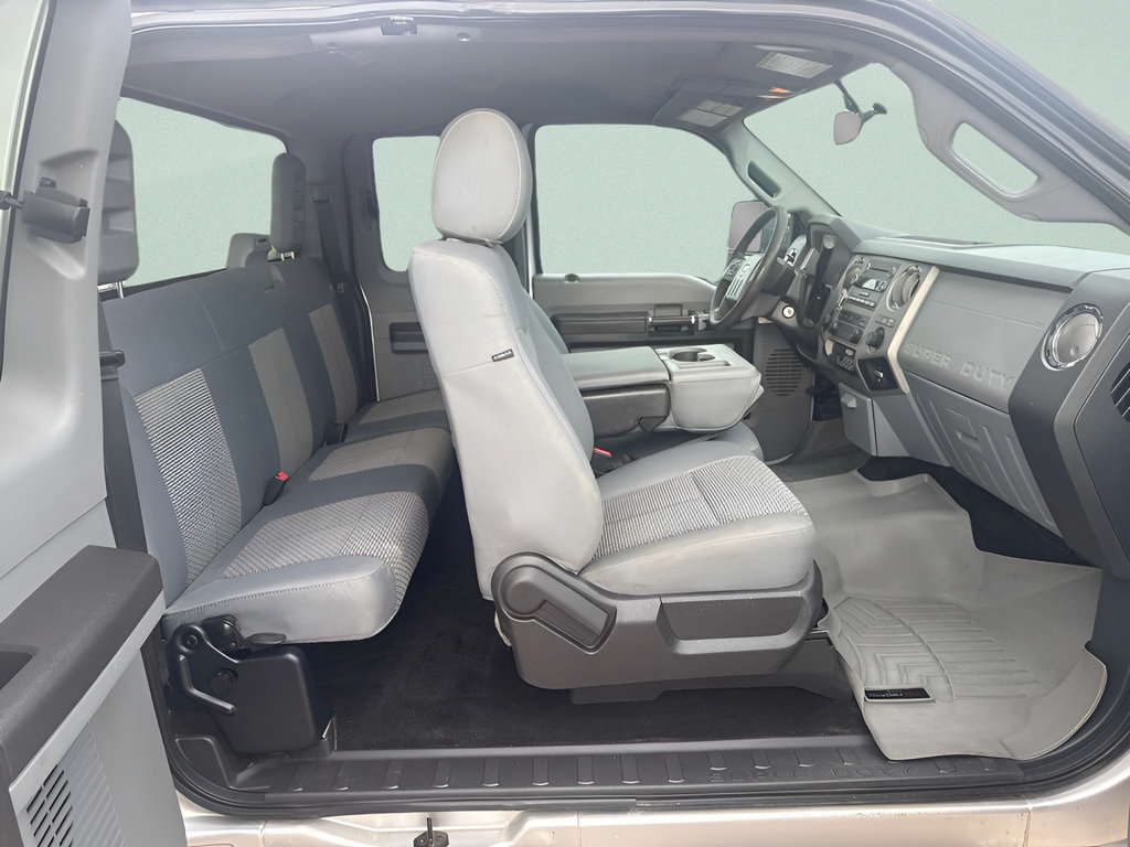 Used 2022 RAM 1500 Laramie AWD/4WD image 5