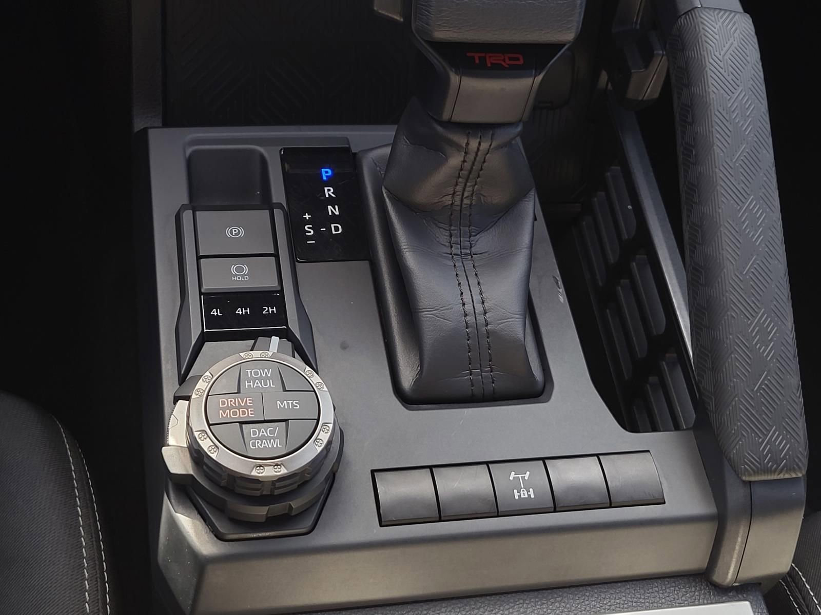 Used 2025 Toyota Tacoma TRD Off-Road image 23