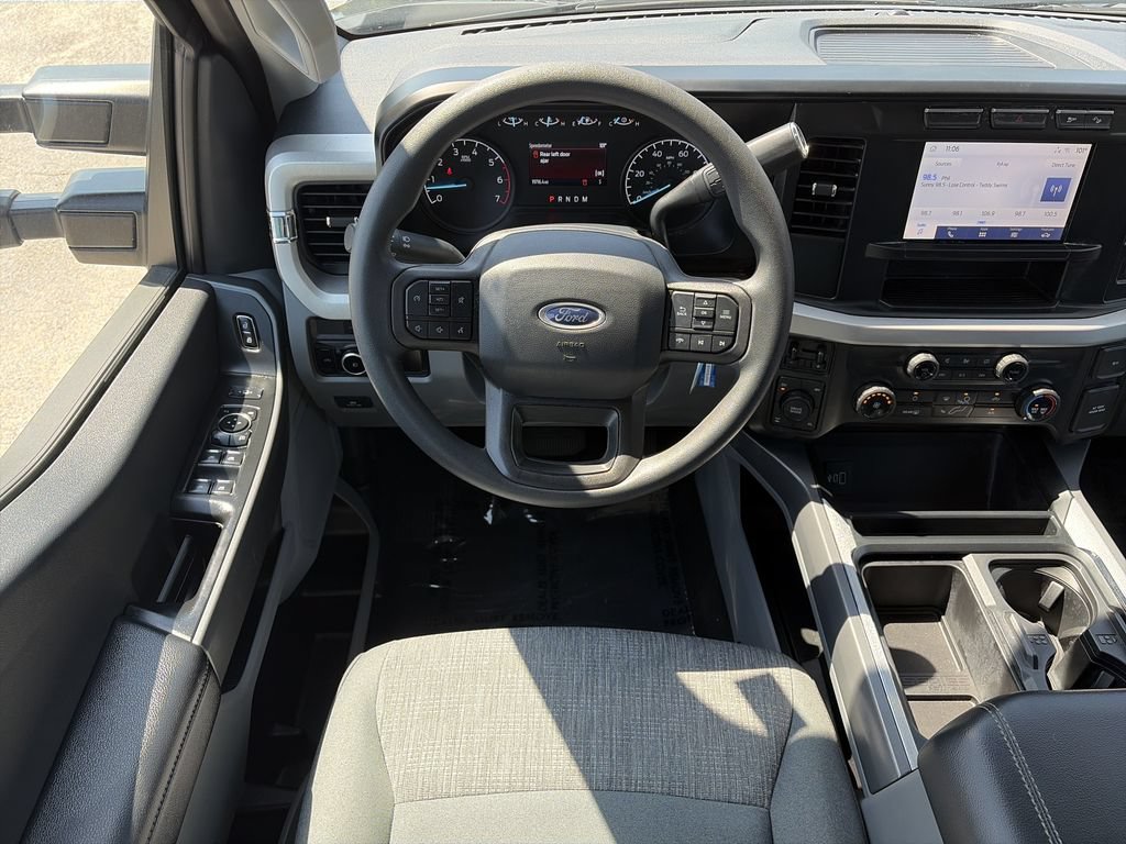 Used 2024 Ford F350 XLT w/ FX4 Off-Road Package AWD/4WD image 14