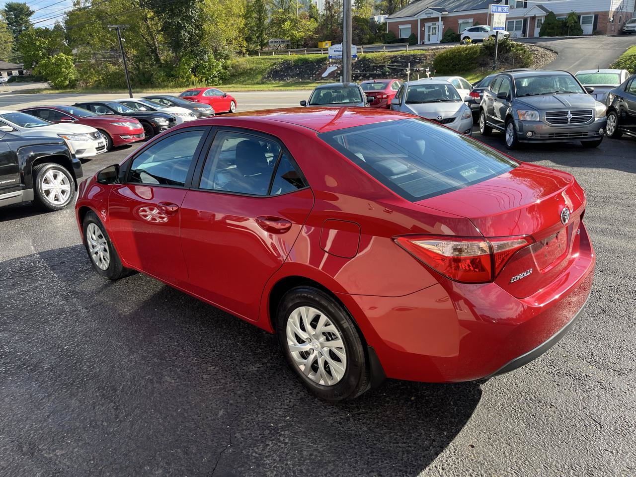 Used 2019 Toyota Corolla LE FWD image 11