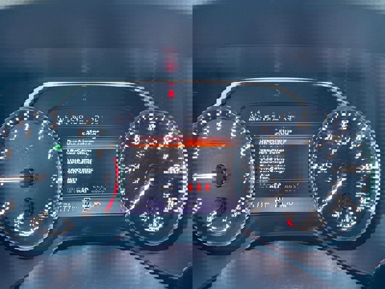 Certified 2024 Nissan Titan SV w/ SV Convenience Package image 18