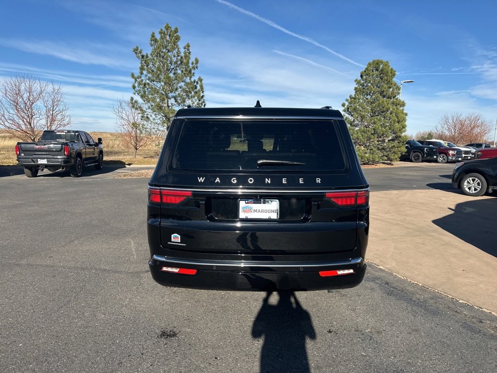 Used 2023 Jeep Wagoneer Base image 41