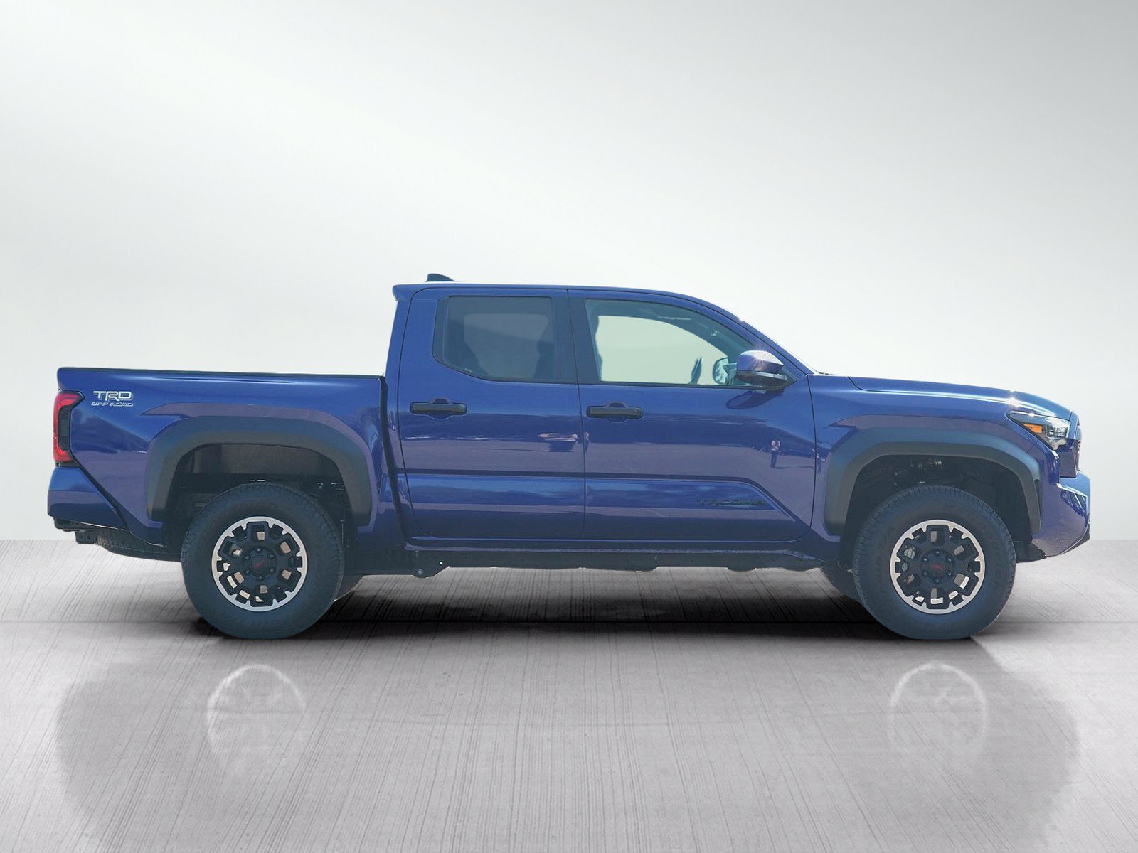 Used 2024 Toyota Tacoma TRD Off-Road AWD/4WD image 6