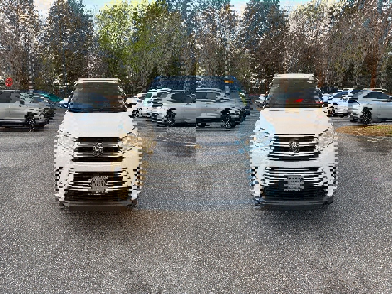 Used 2019 Toyota Highlander XLE image 8