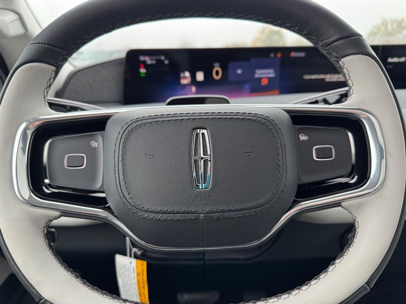 New 2025 Lincoln Navigator Reserve image 20