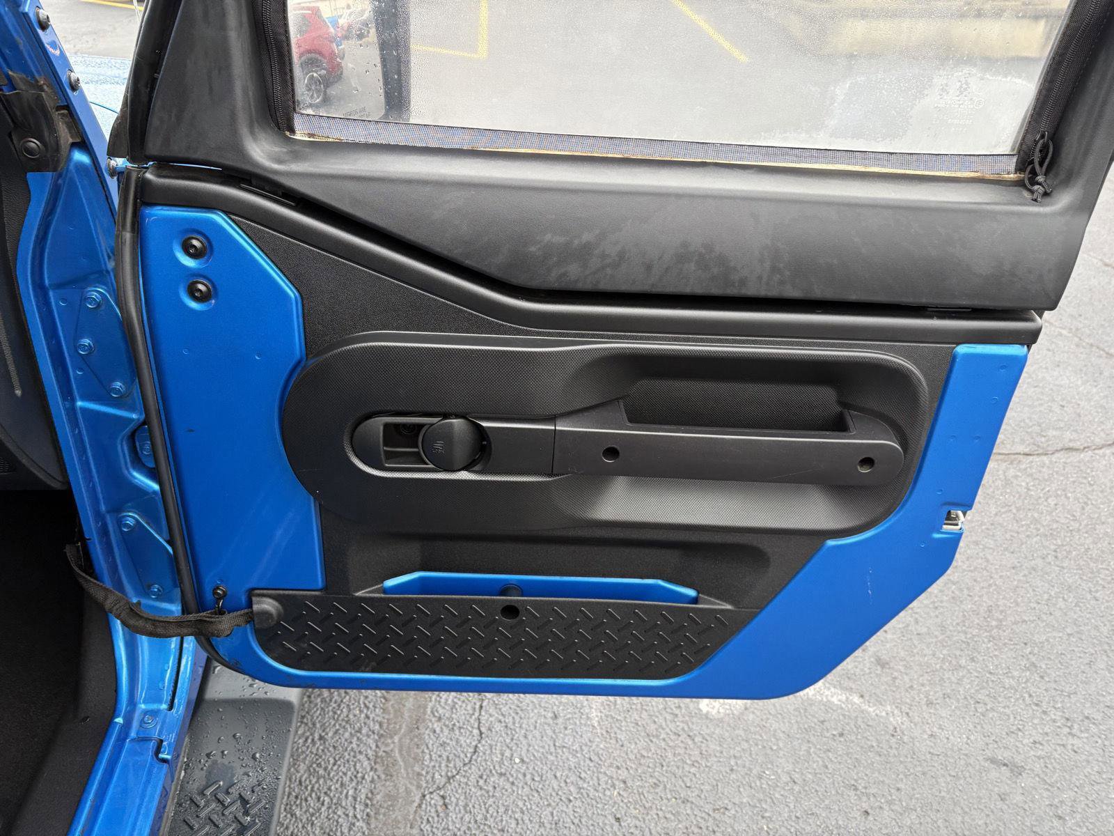 Used 2016 Jeep Wrangler Sport w/ Connectivity Group image 6