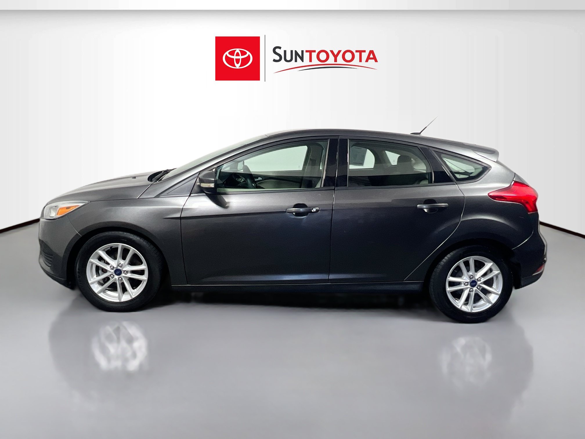 Used 2015 Ford Focus SE FWD image 7