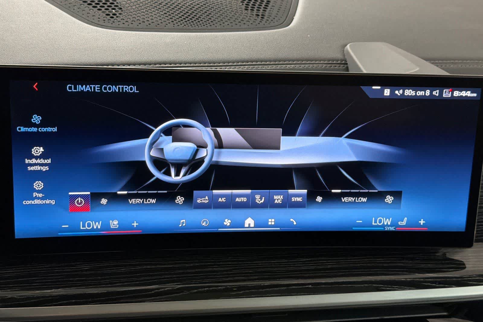 Used 2024 BMW X7 M60i w/ Executive Package AWD/4WD image 21
