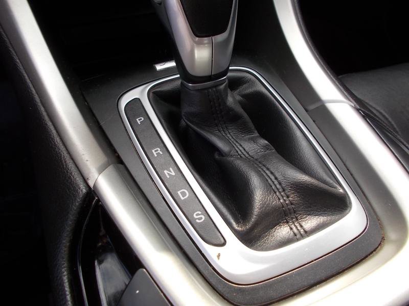 Used 2015 Ford Fusion SE w/ Equipment Group 202A image 30