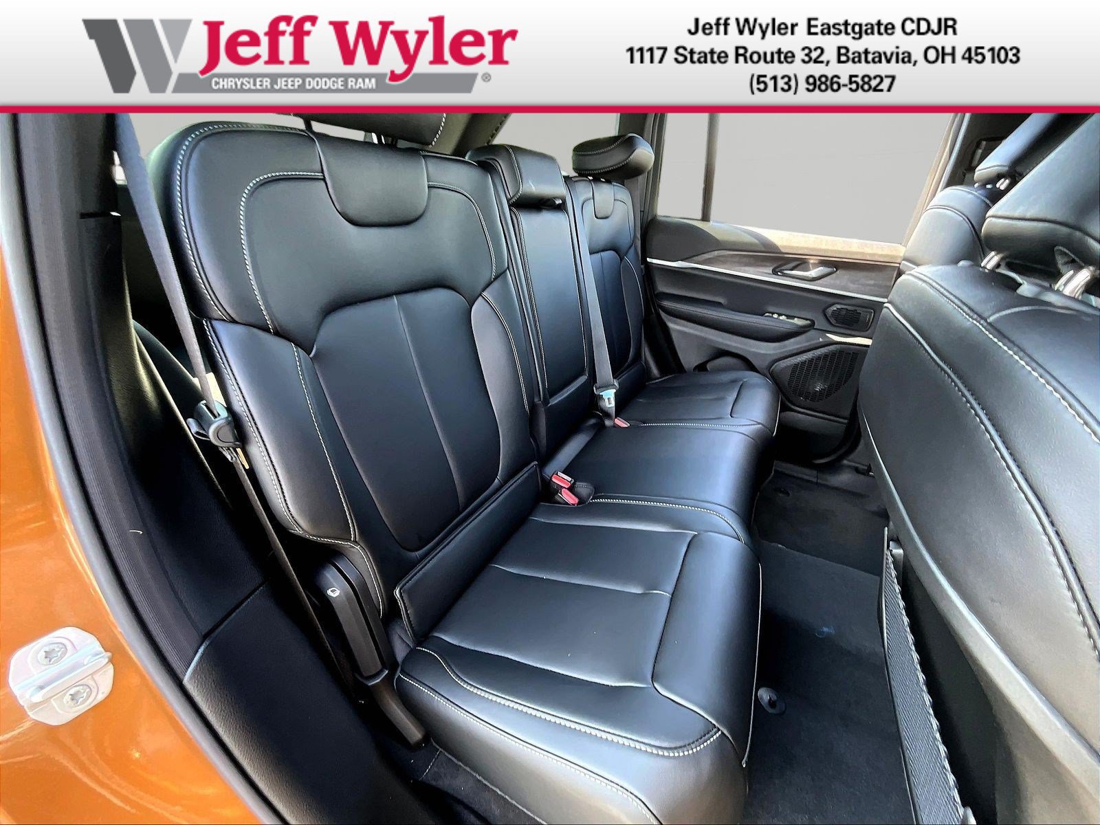 New 2027 Jeep Grand Cherokee Limited w/ Limited Altitude Package AWD/4WD image 20