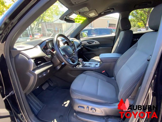 Used 2023 Chevrolet Traverse LT FWD image 35