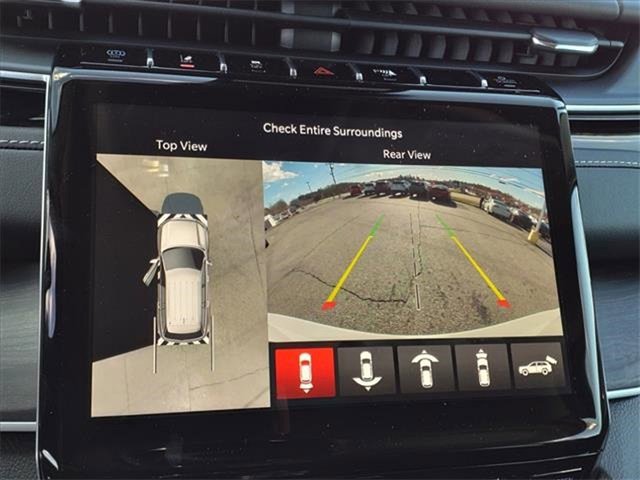 New 2022 Jeep Grand Cherokee Limited 4xe w/ Luxury Tech Group II image 24