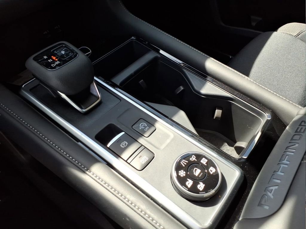 New 2026 Nissan Pathfinder SV image 18