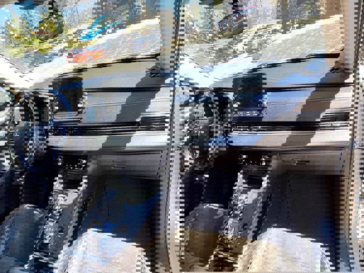 Used 2022 Mitsubishi Outlander SE image 9