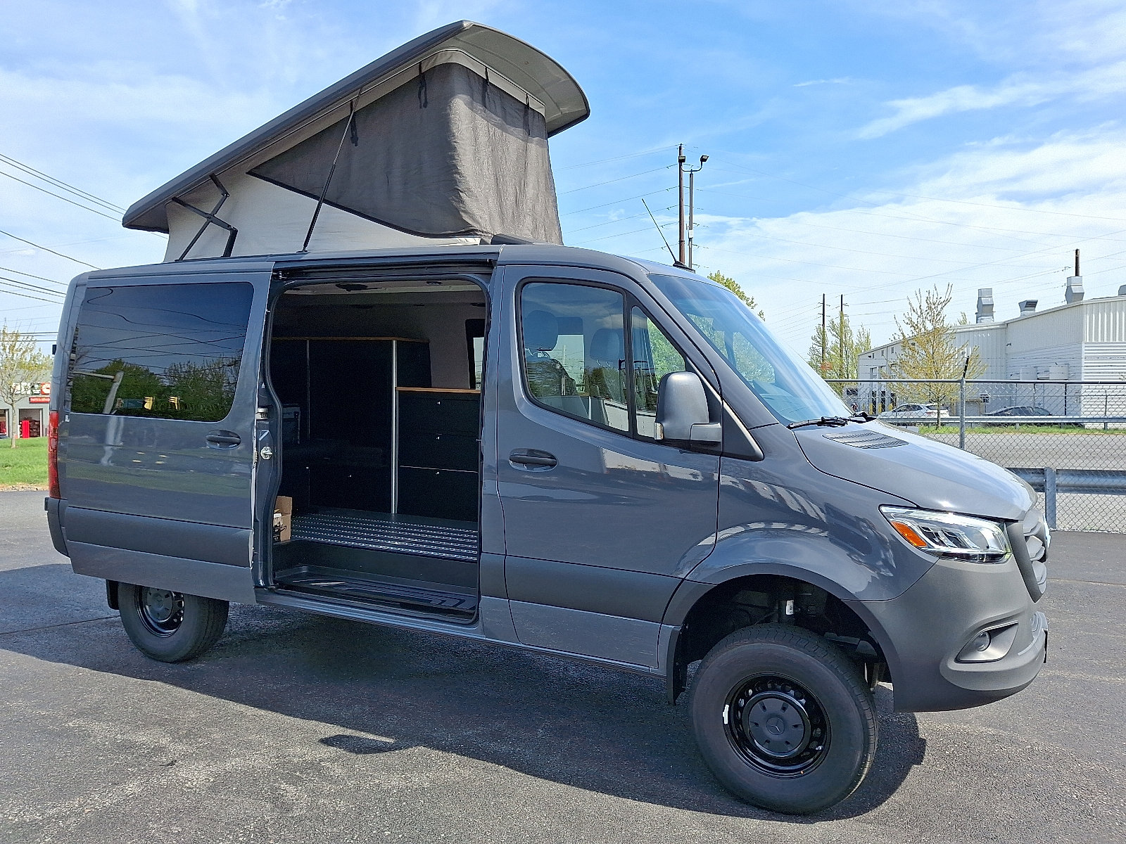 Used 2024 Mercedes-Benz Sprinter 2500 image 20