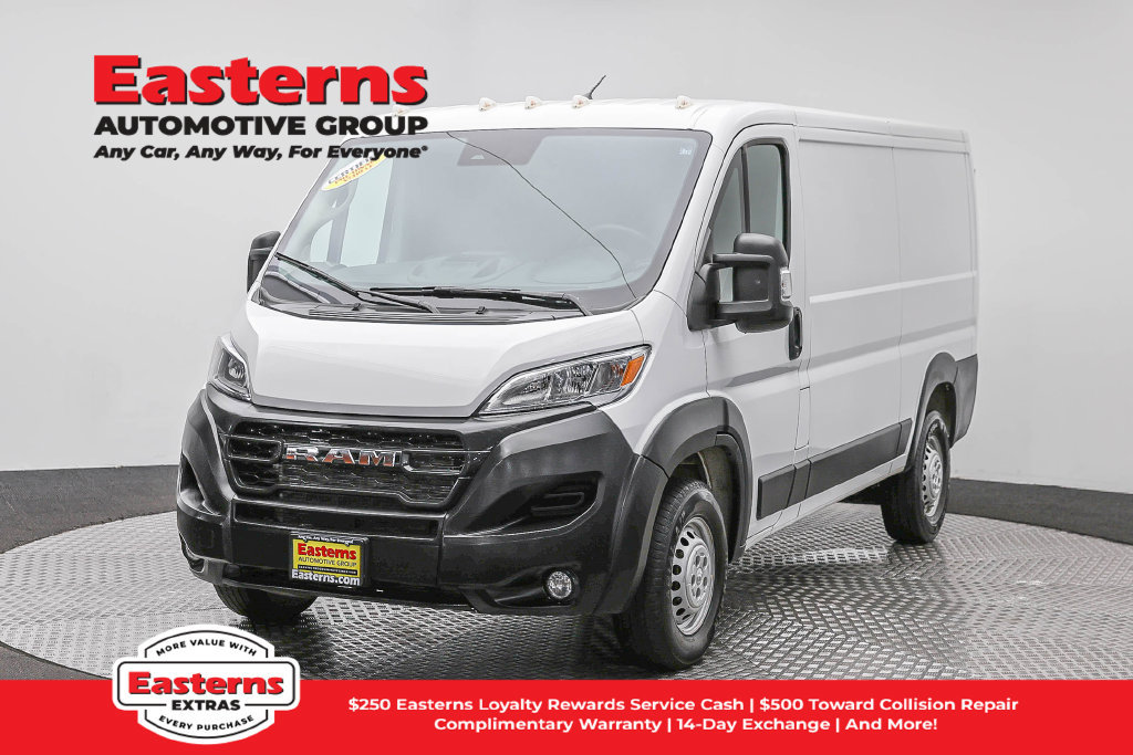 Used 2025 RAM ProMaster 2500 w/ Convenience Group FWD image 1