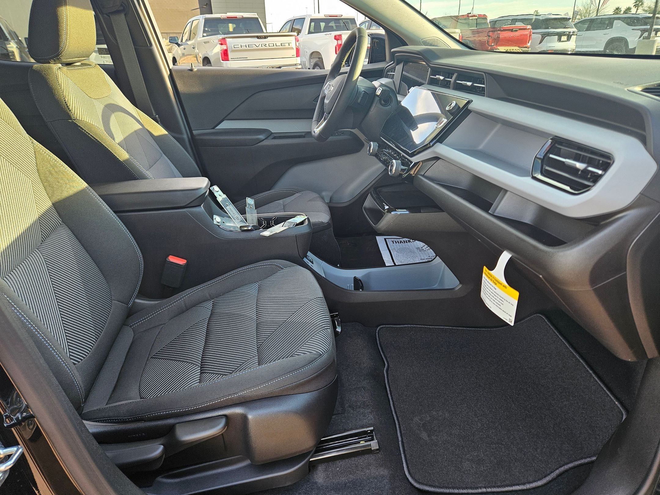 New 2027 Chevrolet Bolt LT w/ Comfort Package FWD image 19