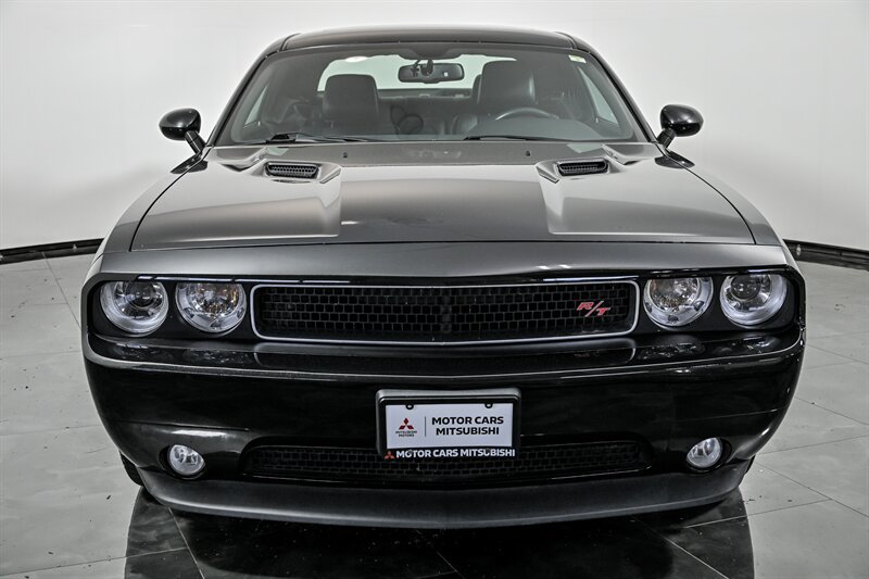 Used 2013 Dodge Challenger R/T RWD image 4