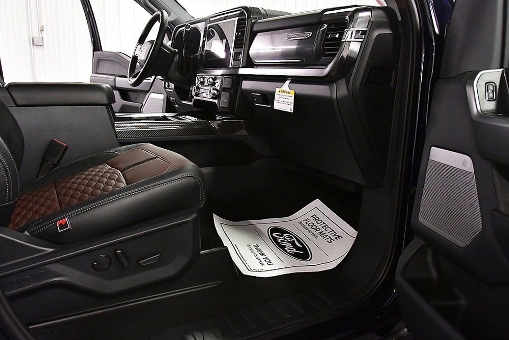 New 2025 Ford F250 Lariat w/ Lariat Ultimate Package AWD/4WD image 34