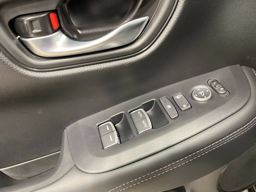 New 2027 Honda HR-V EX-L image 13