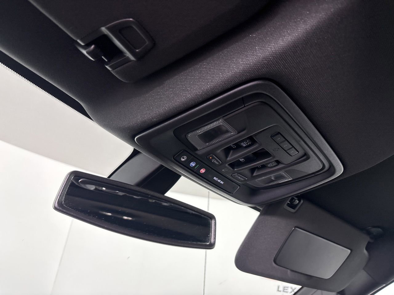 Used 2021 GMC Sierra 1500 AT4 w/ AT4 Preferred Package AWD/4WD image 22