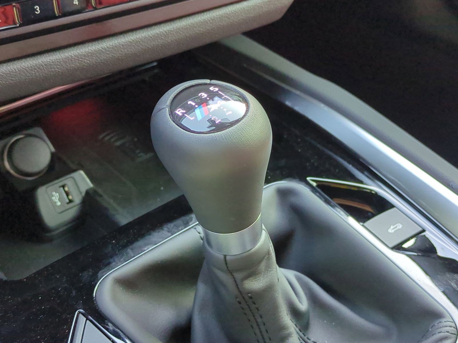 Used 2026 BMW Z4 M40i w/ Shadowloine Package image 27