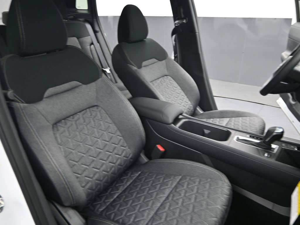 Certified 2026 Nissan Kicks SV w/ Charging Package FWD image 27
