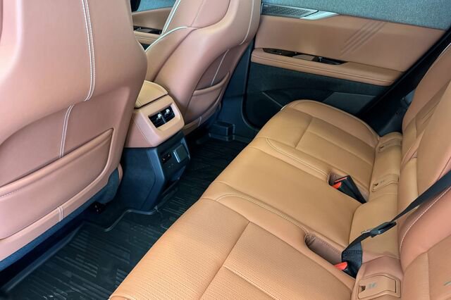 New 2026 Cadillac Optiq Sport 2 image 12