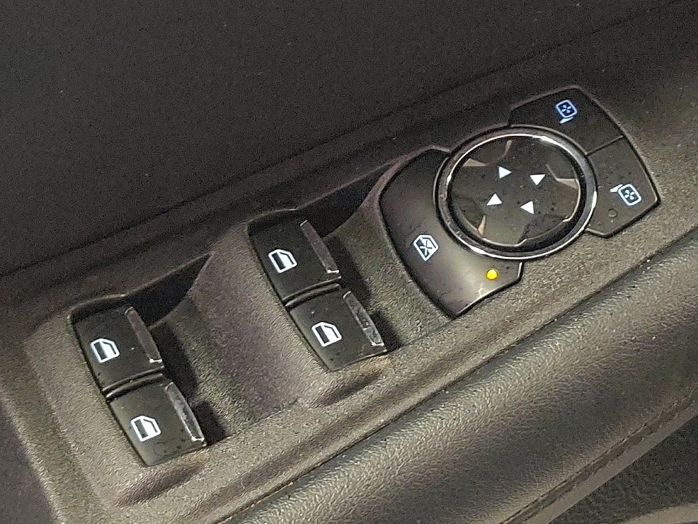 Used 2024 Ford Edge SEL image 27