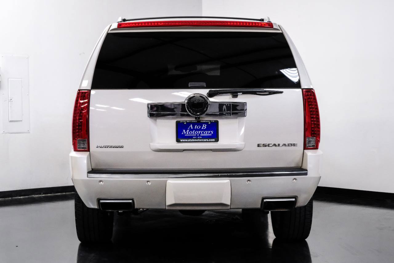Used 2013 Cadillac Escalade Platinum RWD image 13