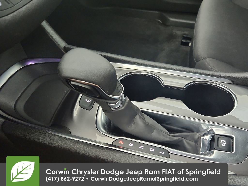 Used 2025 Chevrolet Malibu LT image 28