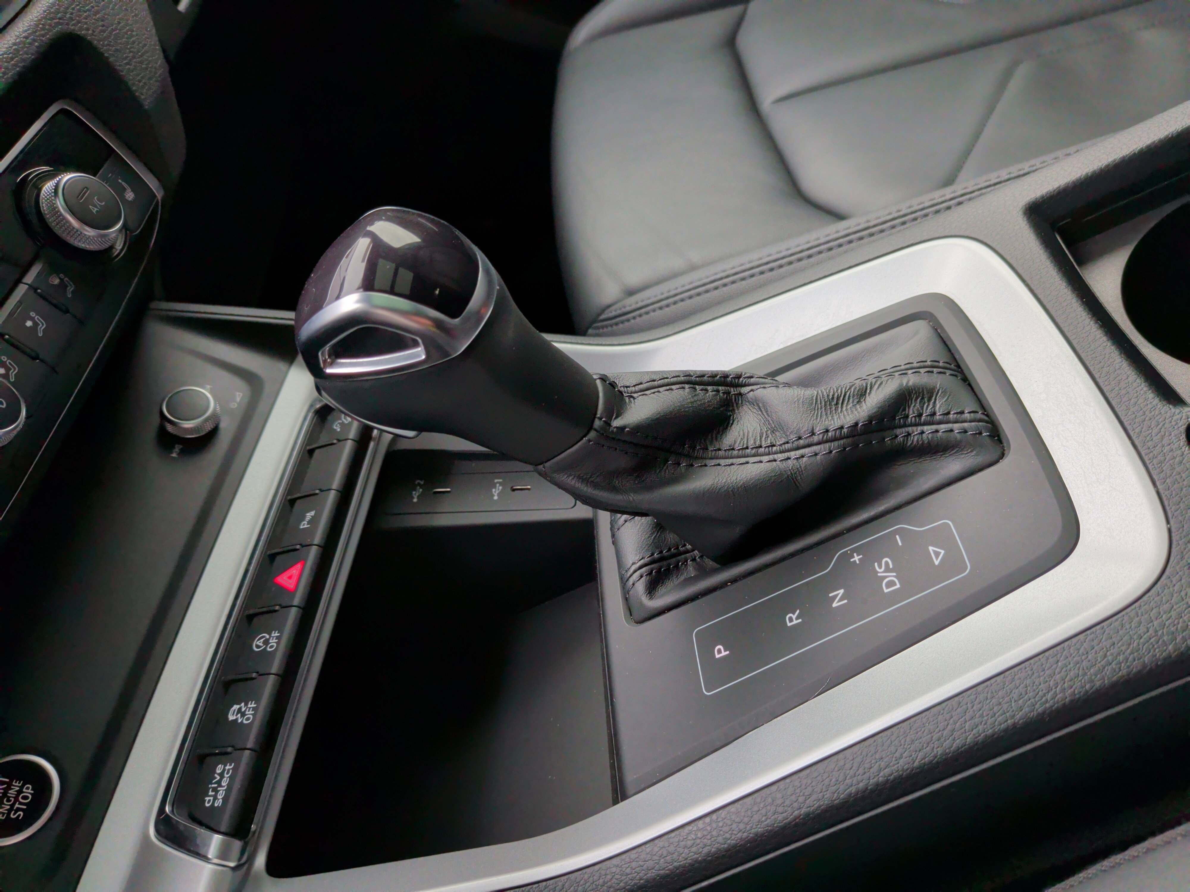 Certified 2022 Audi Q3 2.0T Premium w/ Convenience Package image 25