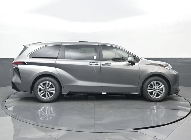 New 2026 Toyota Sienna Limited FWD image 2