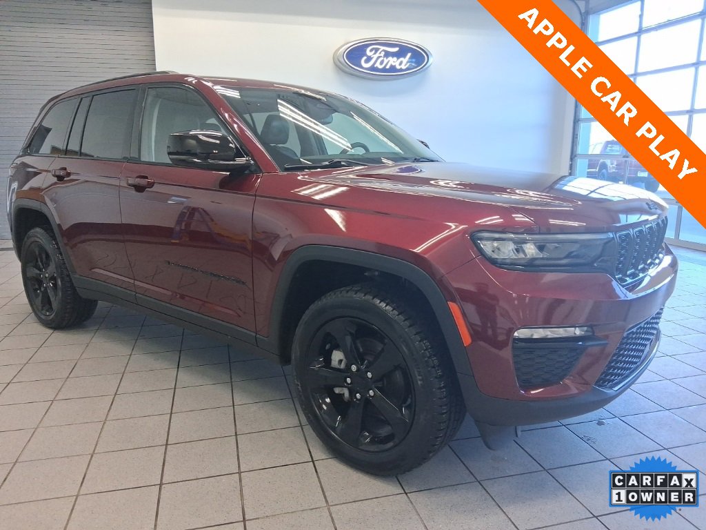 Used 2023 Jeep Grand Cherokee Limited w/ Black Appearance Package