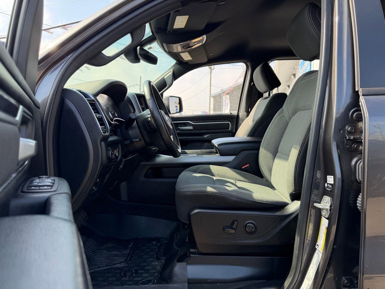 Used 2024 RAM 1500 Big Horn AWD/4WD image 24