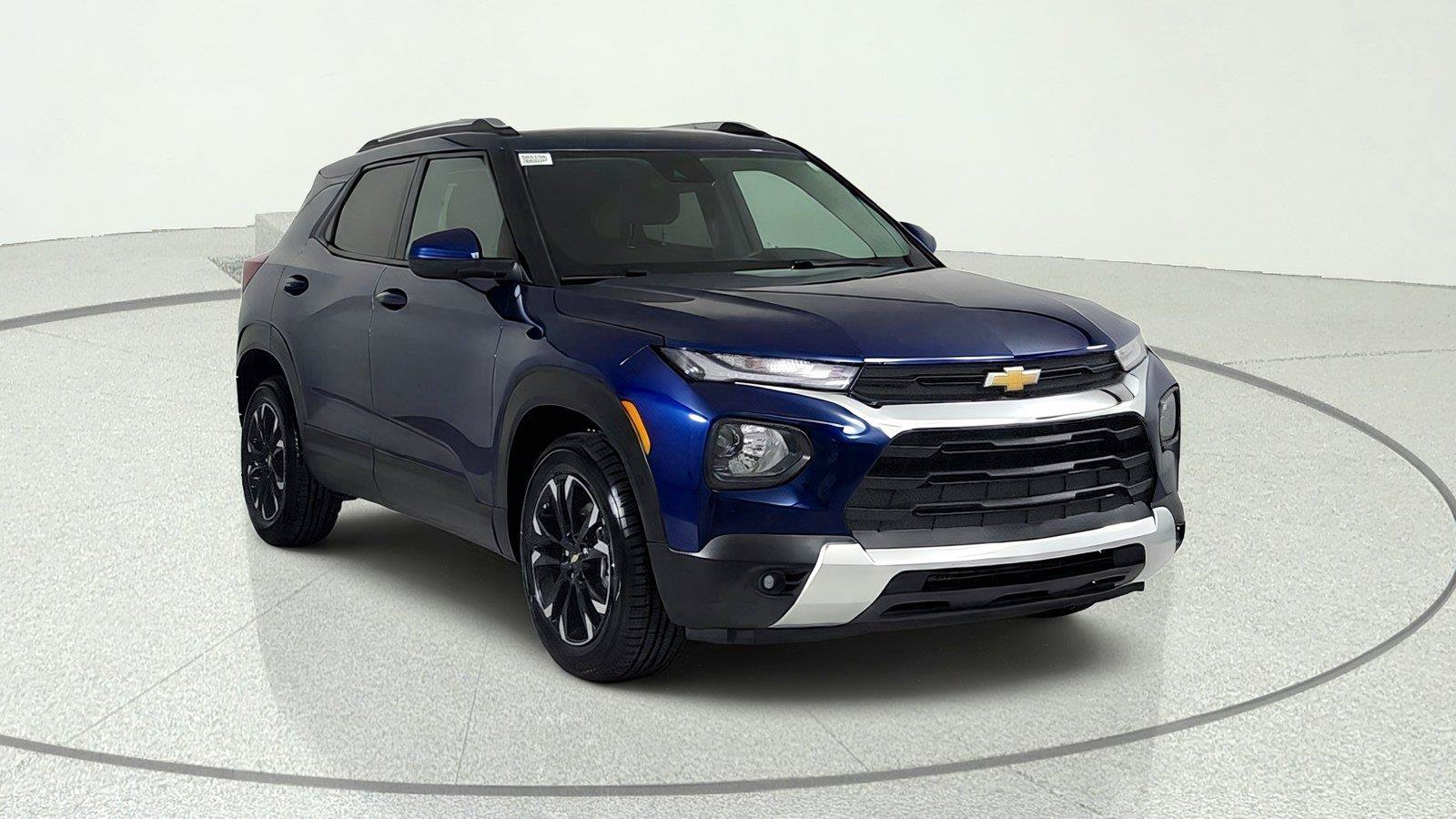 Used 2023 Chevrolet TrailBlazer LT FWD image 1