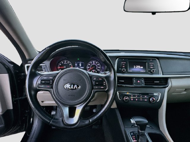 Used 2017 Kia Optima LX FWD image 11