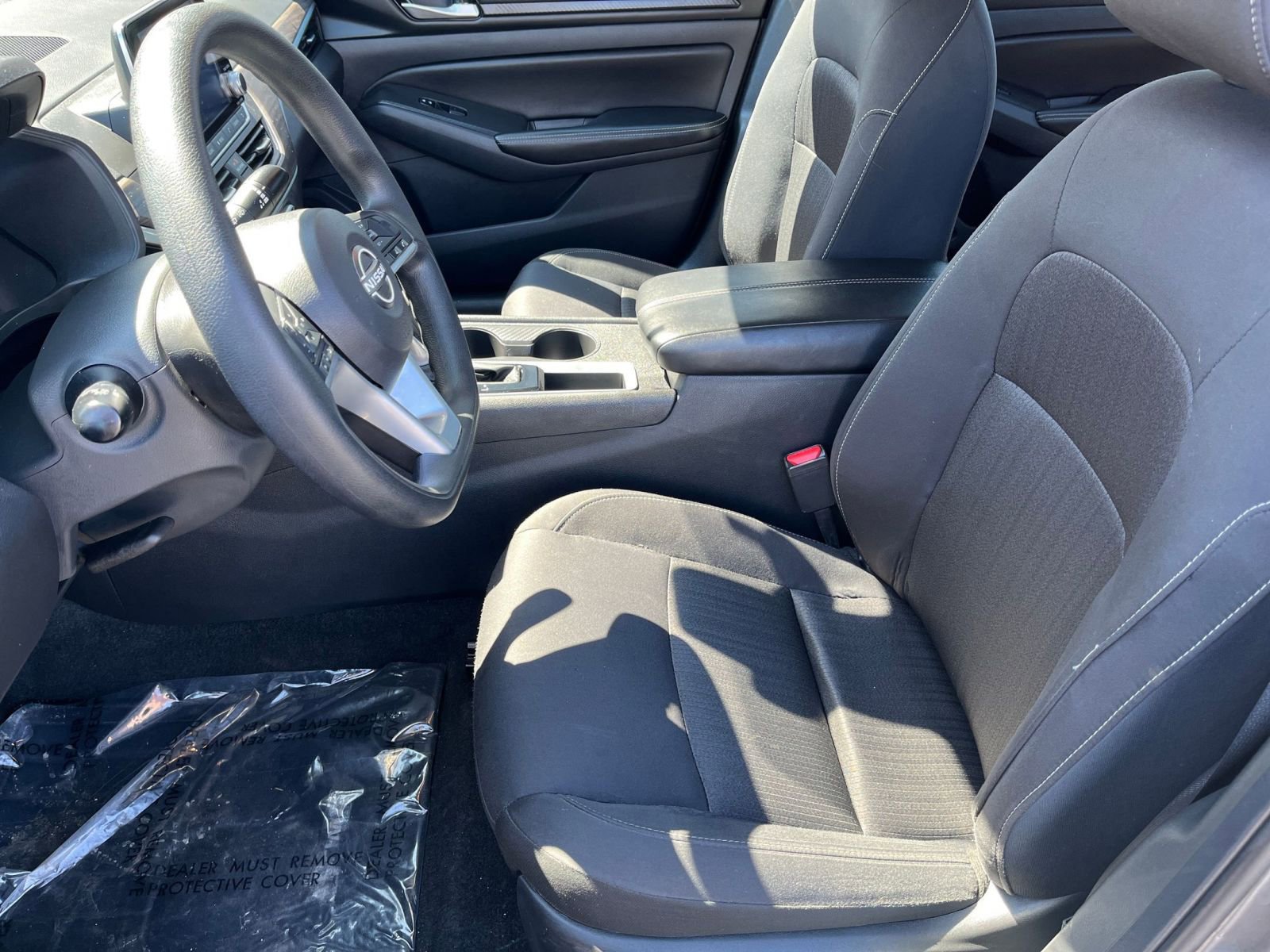 Used 2025 Nissan Altima 2.5 SV FWD image 27