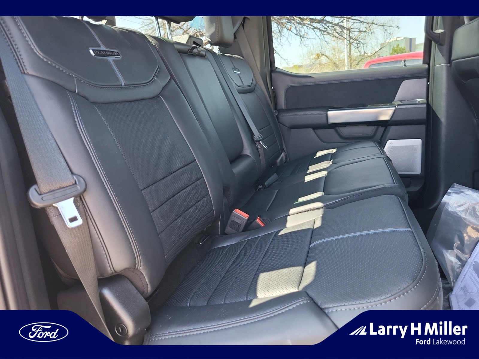 New 2025 Ford F350 Platinum w/ Tremor Off-Road Package image 18