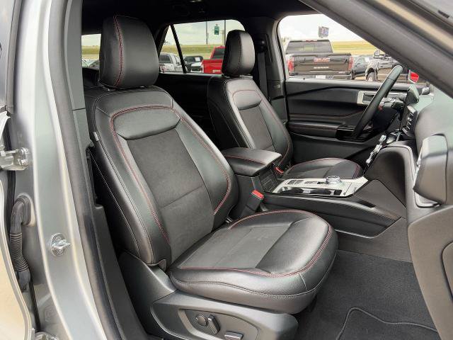 Certified 2023 Ford Explorer ST-Line w/ Class IV Trailer Tow Package RWD image 32