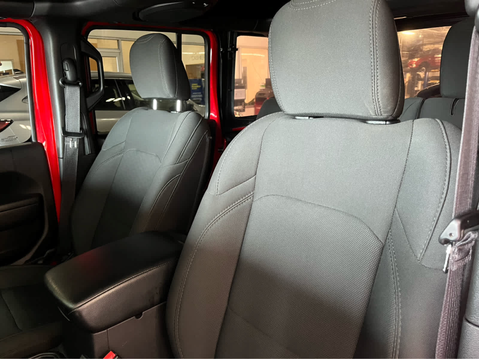Used 2022 Jeep Wrangler Unlimited Sport AWD/4WD image 20