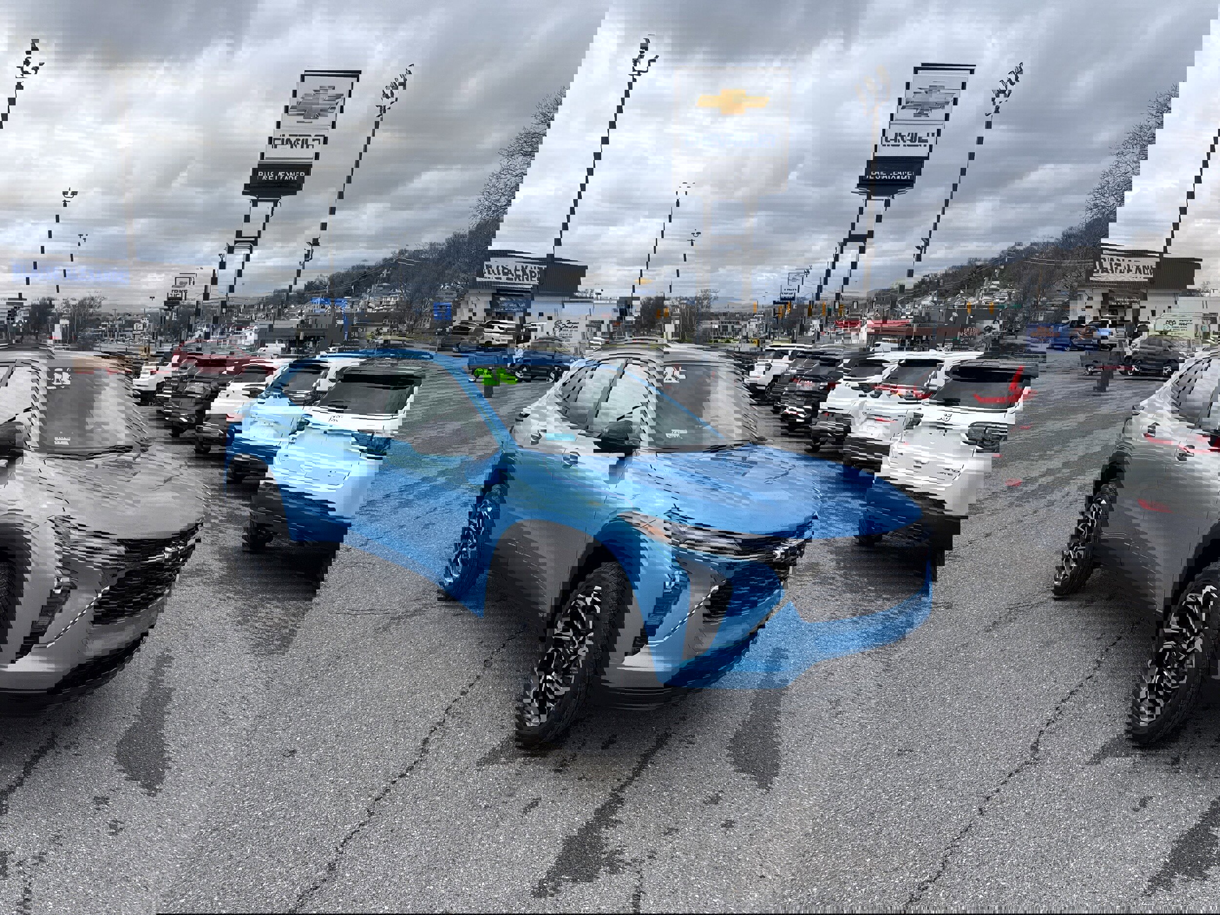 New 2026 Chevrolet Trax RS w/ Driver Confidence Package image 1