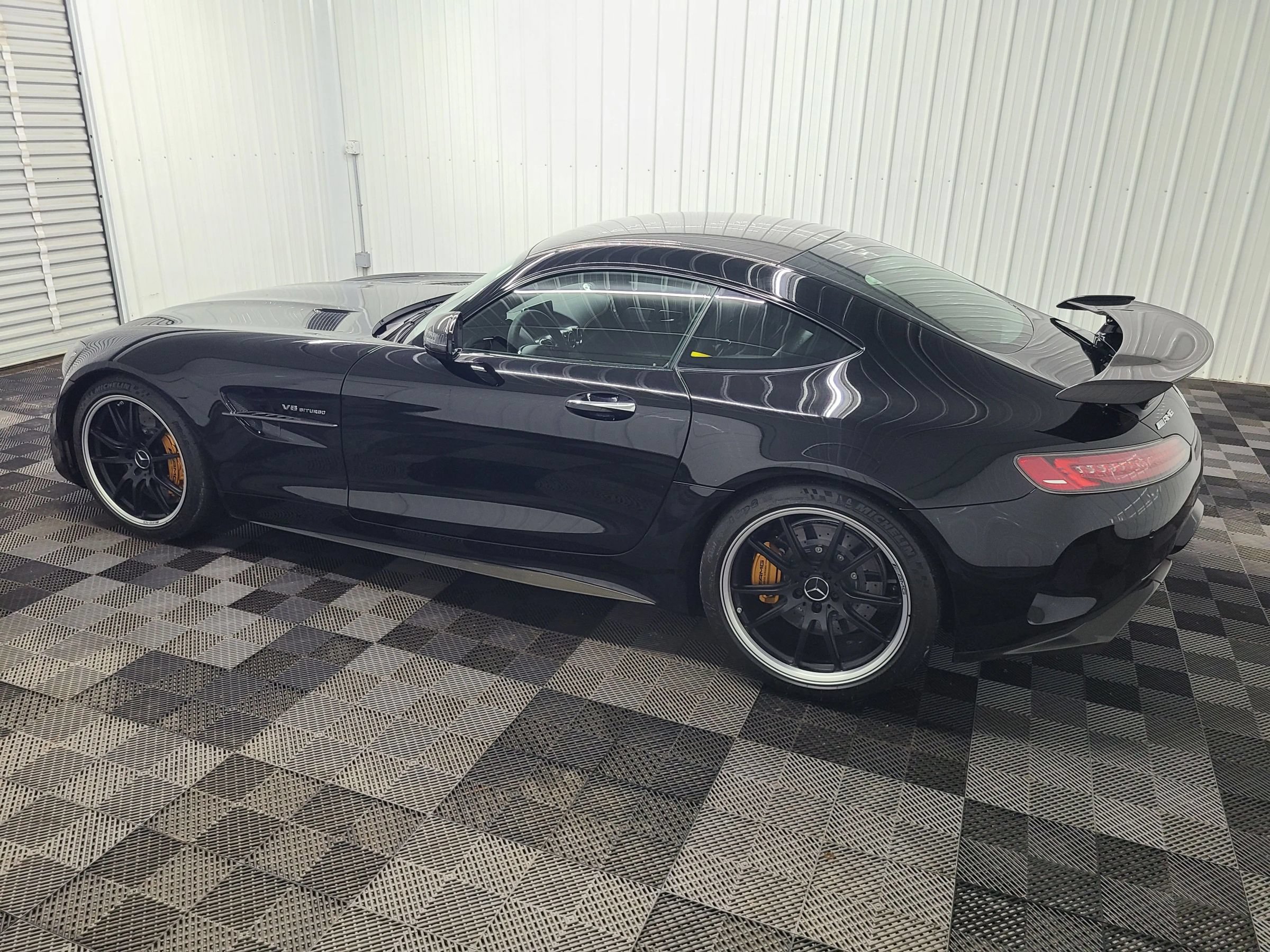 Used 2019 Mercedes-Benz AMG GT R image 31