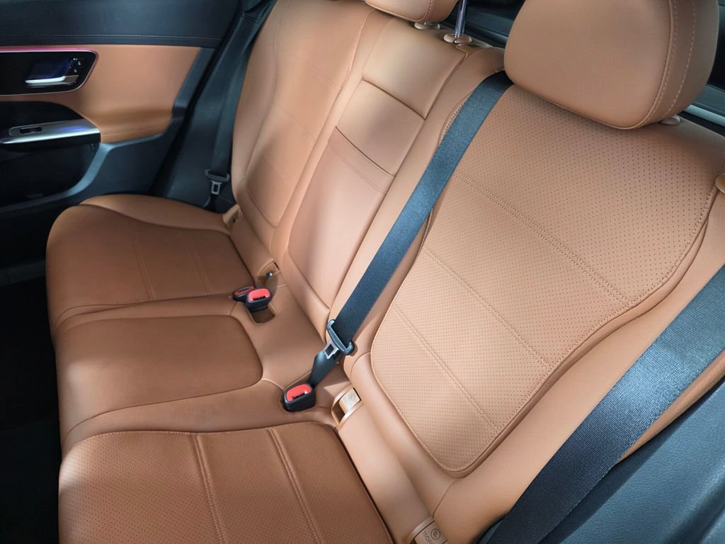 Certified 2025 Mercedes-Benz GLC 300 4MATIC image 16