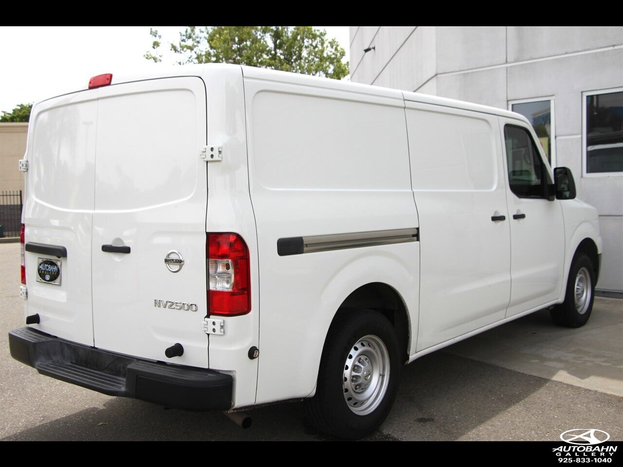 Used 2020 Nissan NV 2500 S RWD image 10